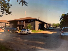 Le complexe d'appartements du parc de la Confédération au 3730, promenade Diefenbaker, où Hailey Belanger-Weeseekase a été retrouvée morte le 11 juillet 2020. (Photo de la pièce à conviction)