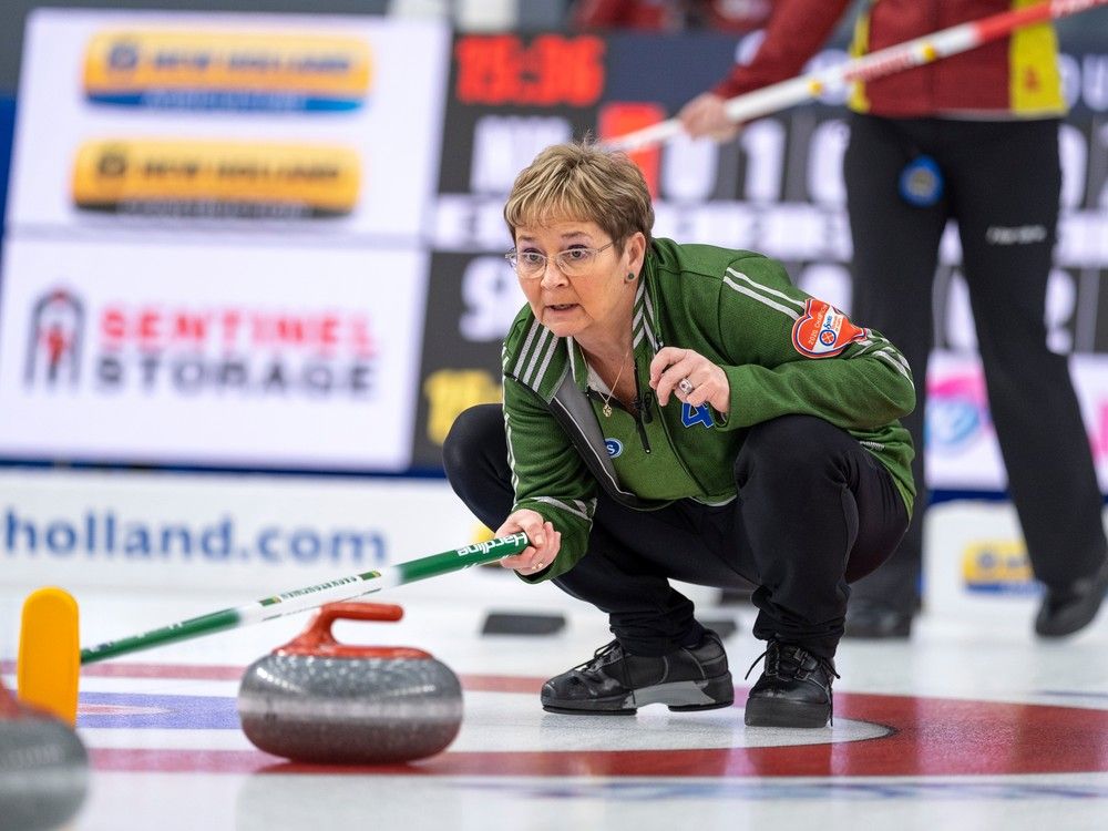 Unbeaten Sherry Anderson moves into world seniors curling semifinal