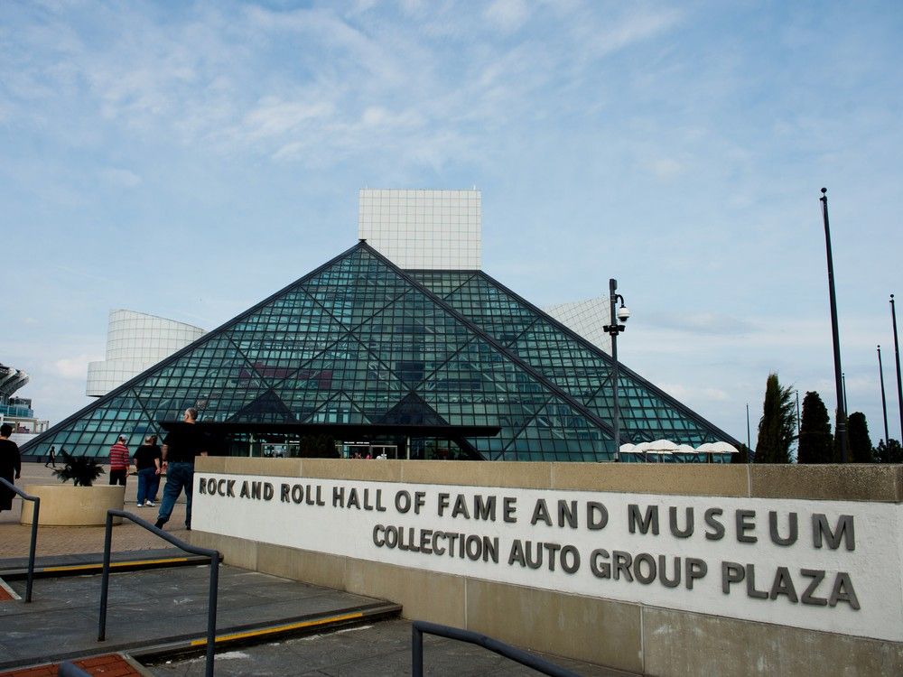 Rock and Roll Hall of Fame takes over Cleveland