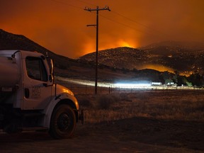The Fairview Fire burns near Sage and Hemet, Calif., on Sept. 7, 2022. MUST CREDIT: Stuart Palley for The Washington Post