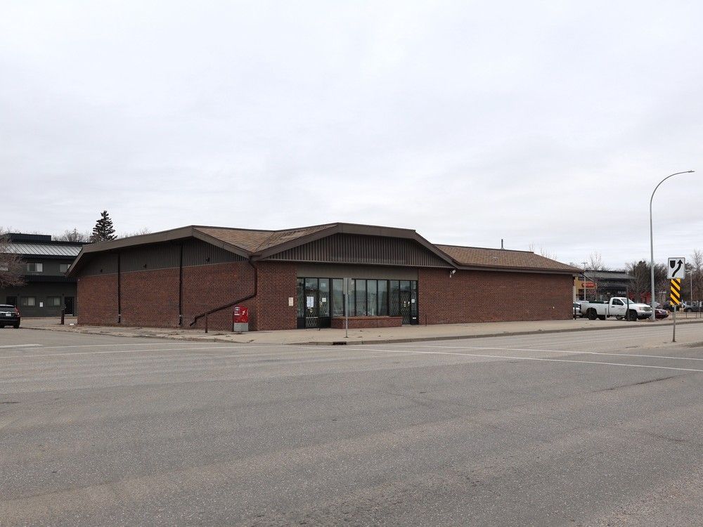 1701 Idylwyld Drive North