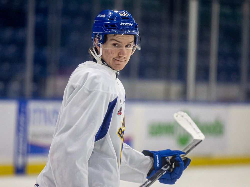 Home ice debut Suzdalev nets a hattrick in 72 Blades win over Giants