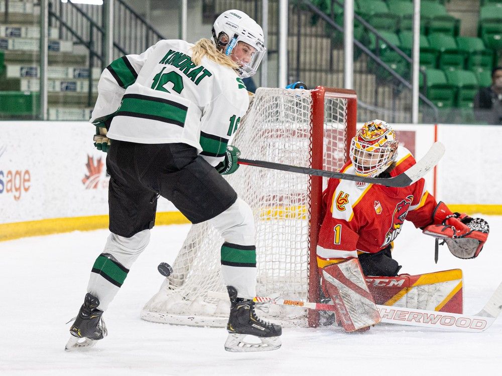 University of Saskatchewan Huskies Kara Kondrat looks for a deflection against the Calgary Dinos during Canada West women's hockey playoff action at Merlis Belsher Place. Photo taken in Saskatoon, Sask. on Friday, February 16, 2023.