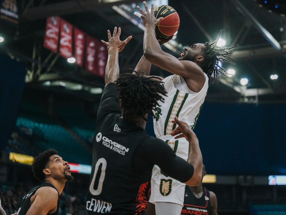 'A three for three wins': Saskatchewan Rattlers topple Bandits, improve to 3-0 in CEBL
