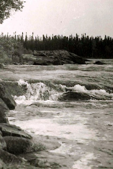 Geologist Stu Scot and his wife, Helen, spent several summers in the 1940s prospecting for mineral riches in the remote wilds of northern Ontario and Quebec.