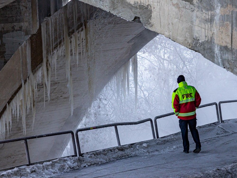 University Bridge fire closure