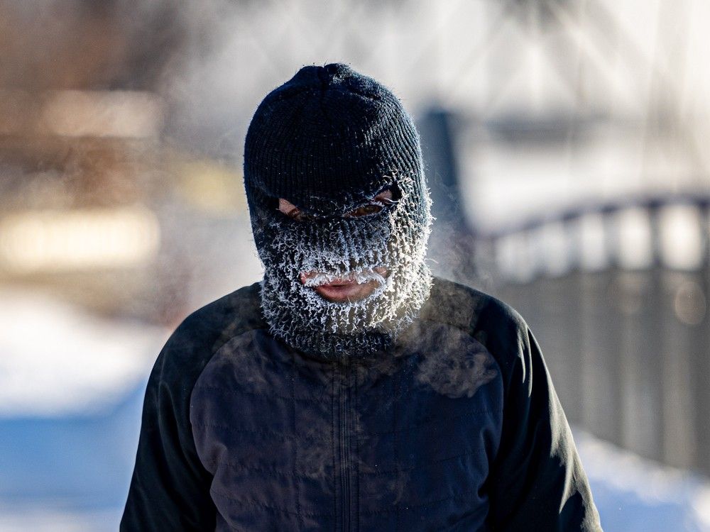 jogger cold weather -43 with windchill
