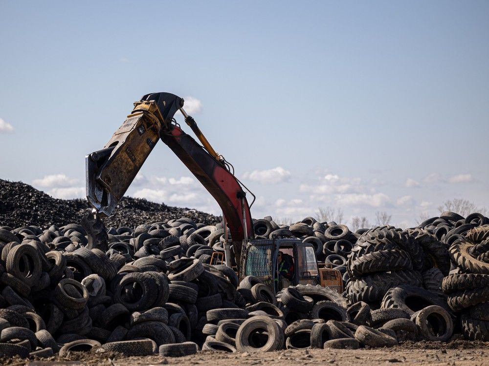 The government says the settlement "is believed to be in the best interests of Saskatchewan residents and the tire recycling industry."