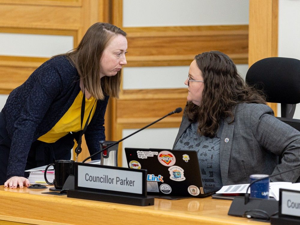 A report said not funding the infrastructure investment that is "essential for public and responder safety" would risk emergency operations.