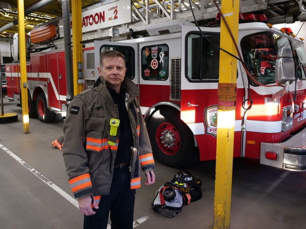 A U of S prof is working with a Saskatoon firefighter to examine the state of mental health among members of the Saskatoon Fire Department.