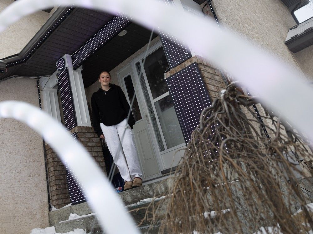 The 17-year-old daughter of Regina's Trevor Allen is determined to keep the Christmas lights shining in her father’s memory.