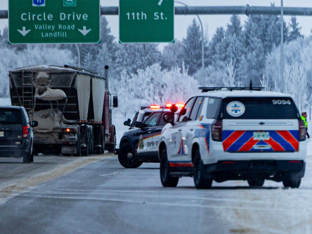 Saskatoon's board of police commissioners will take a closer look at traffic numbers Thursday.