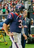 Houston Texans QB Tom Savage is not very good at football. (GETTY IMAGES)