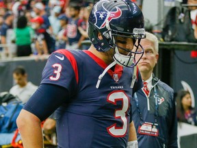 Houston Texans QB Tom Savage is not very good at football. (GETTY IMAGES)