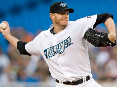 Roy Halladay works against the Rays in a 2009 game (CP)