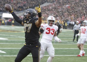 Iowa tight end Noah Fant celebrates a second-quarter touchdown during yesterday’s stunning Hawkeyes upset over Ohio State in Iowa City.
Getty Images
