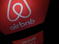 Airbnb logo