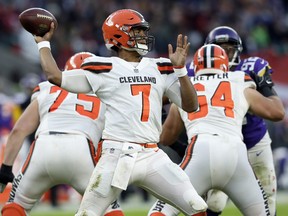 Browns quarterback DeShone Kizer passes the ball during second half NFL action against the Vikings at Twickenham Stadium in London on Sunday, Oct. 29, 2017. (Tim Ireland/AP Photo)