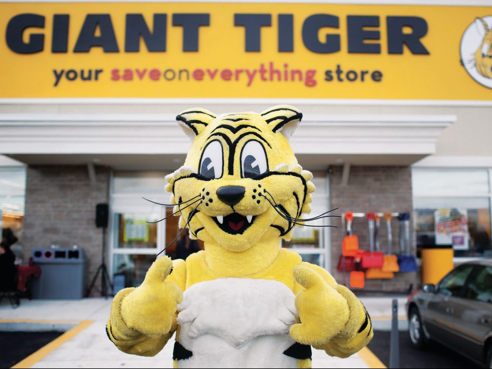 Giant Tiger loss prevention employee suspended amid racial profiling