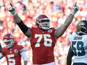 Kansas City Chiefs offensive lineman Laurent Duvernay-Tardif (76) celebrates during a game against the Jacksonville Jaguars in Kansas City, Mo. on Nov. 6, 2016. (THE CANADIAN PRESS/AP, Ed Zurga)