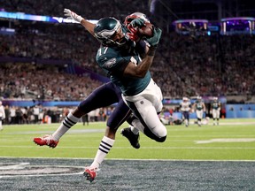 Alshon Jeffery of the Philadelphia Eagles catches a pass for a touchdown during the first quarter in Super Bowl LII at U.S. Bank Stadium on Feb. 4, 2018