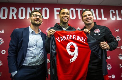 Toronto FC signs Dutch defender Gregory van der Wiel - The Globe