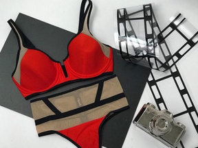 Reve Rouge Lingerie is the first Canadian lingerie retailer to carry Opaak from Germany.