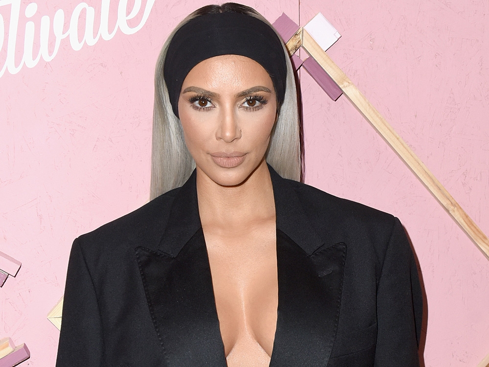 Kim Kardashian Eats Noodles Topless Toronto Sun