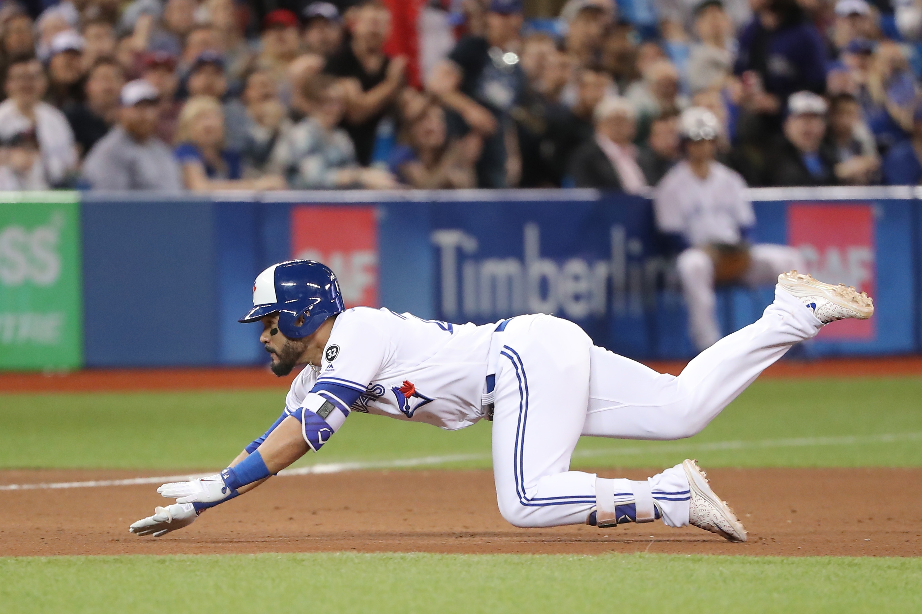 Devon Travis Discusses Being Pushed By Fellow Blue Jays Players