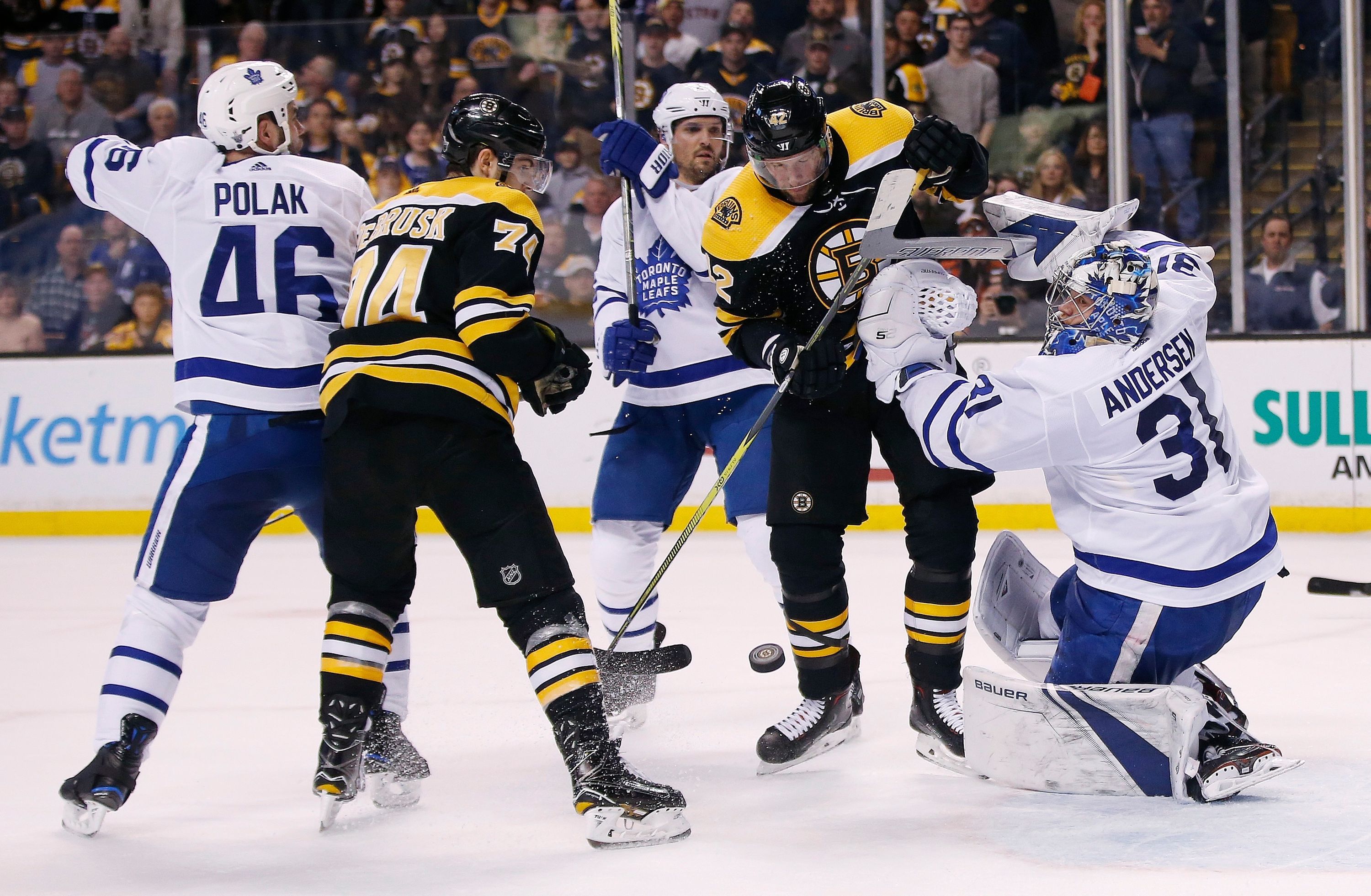 Simmons: Leafs Beat Bruins, Crowd, Referees On Wild Saturday Night 