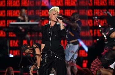 LAS VEGAS, NV - SEPTEMBER 22:  Pink performs onstage during the 2017 iHeartRadio Music Festival at T-Mobile Arena on September 22, 2017 in Las Vegas, Nevada.  (Photo by Kevin Winter/Getty Images for iHeartMedia)