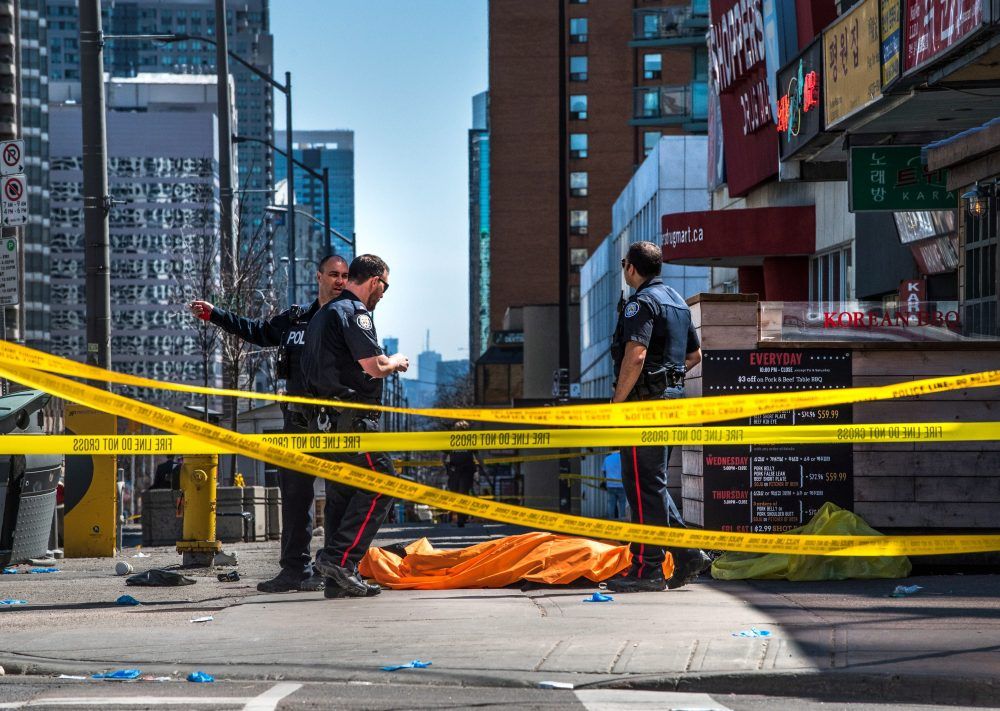 10 Dead 15 Wounded When Van Hits Pedestrians Near Yonge And Finch Toronto Sun