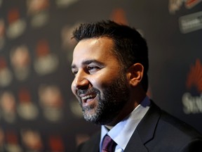 Alex Anthopoulos speaks to reporters following a news conference introducing him as the new general manager of the Braves in Atlanta, Monday, Nov. 13, 2017. (AP/PHOTO)