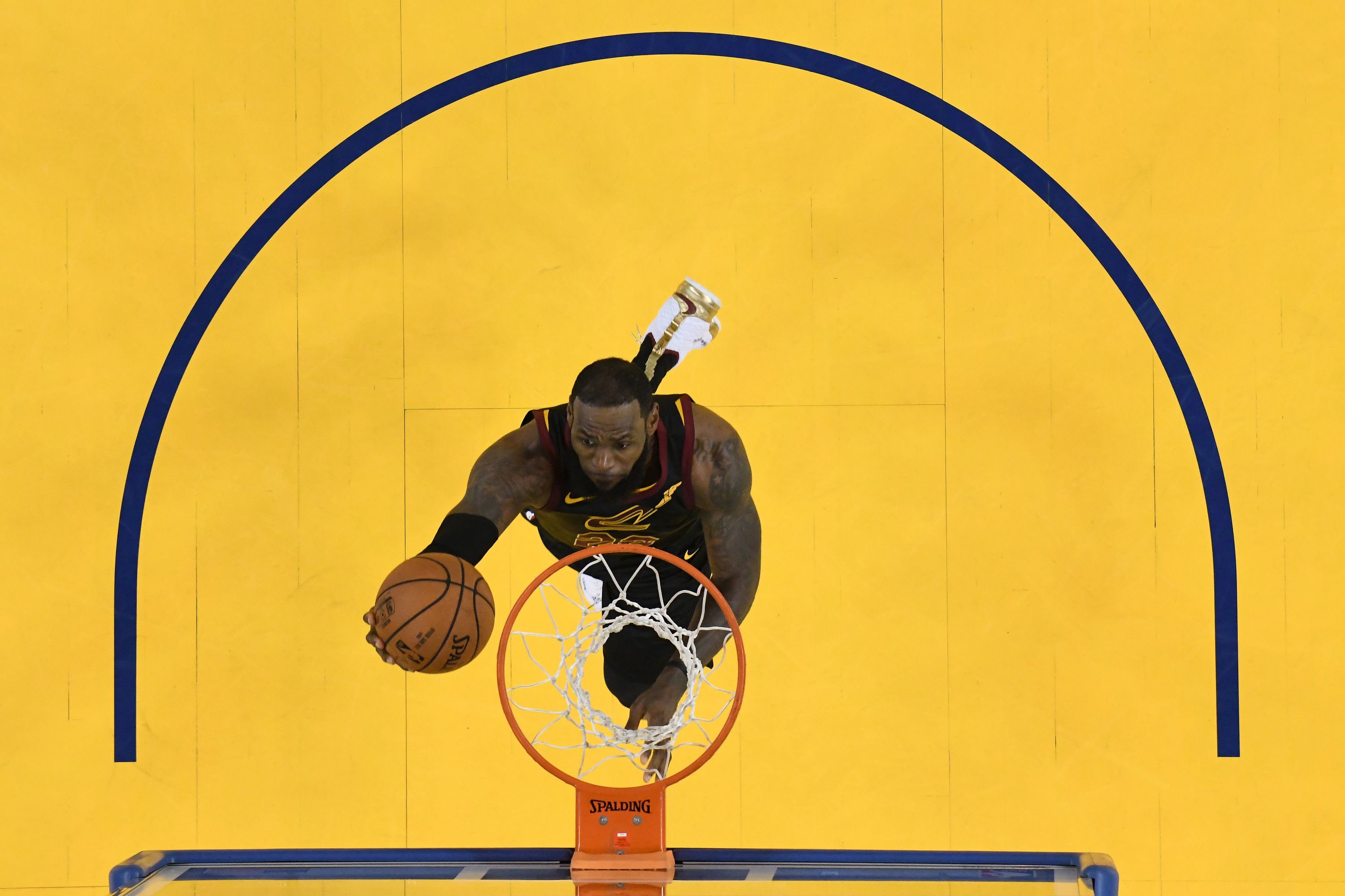 The Unexpected Twist: Why Trading For Lebron Is A Smart Move For The Cavs - g8cdvqd