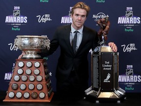 Connor McDavid of the Edmonton Oilers poses with the Ted Lindsay Award given to the most outstanding player as voted by the NHLPA at the 2018 NHL Awards presented by Hulu  at the Hard Rock Hotel & Casino on June 20, 2018 in Las Vegas.
