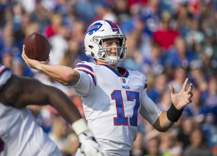 Buffalo Bills Rookies Try Their Hand At Making Bills Logo Out Of Clay!