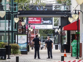 Jacksonville Sheriff's officers patrol around the ships at Jacksonville Landing on August 26, 2018 in Jacksonville, Florida. (Photo by Mark Wallheiser/Getty Images)