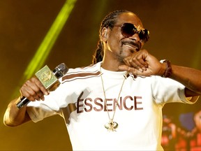 Snoop Dogg performs onstage during the 2018 Essence Festival presented By Coca-Cola - Day 1 at Louisiana Superdome on July 6, 2018 in New Orleans, Louisiana.  (Bennett Raglin/Getty Images for Essence)
