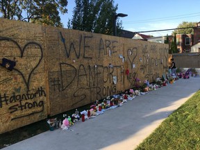 A makeshift memorial in the Logan Green Field Parkette for the Danforth mass shooting on Aug. 22, 2018. (Joe Warmington/Toronto Sun)