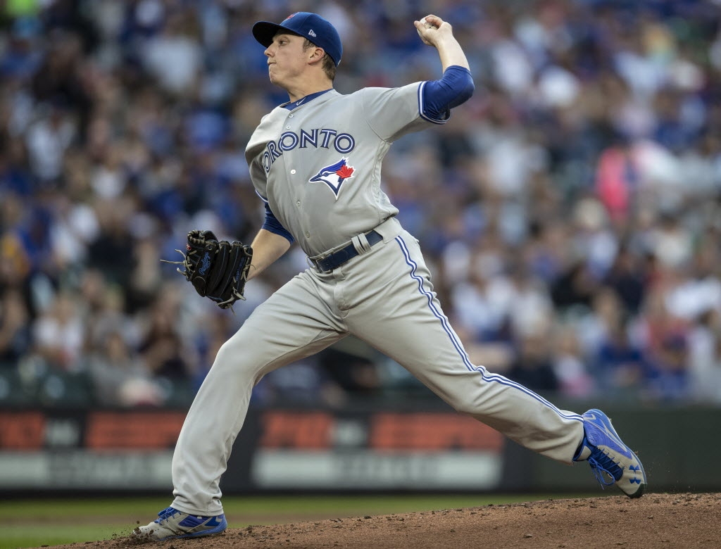 Blue Jays fans invade Safeco Field during Mariners' playoff push - Seattle  Sports