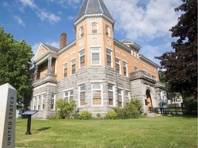 The library that straddles the Quebec-Vermont border where a Montreal man smuggled guns.