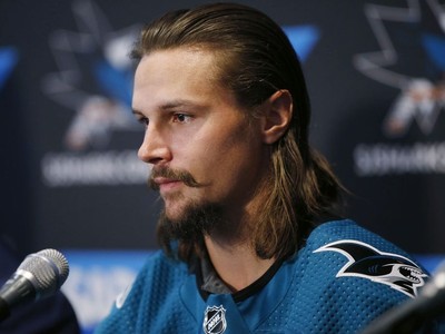 The Sharks brought out Erik Karlsson to model their new third jersey during  intermission - Article - Bardown