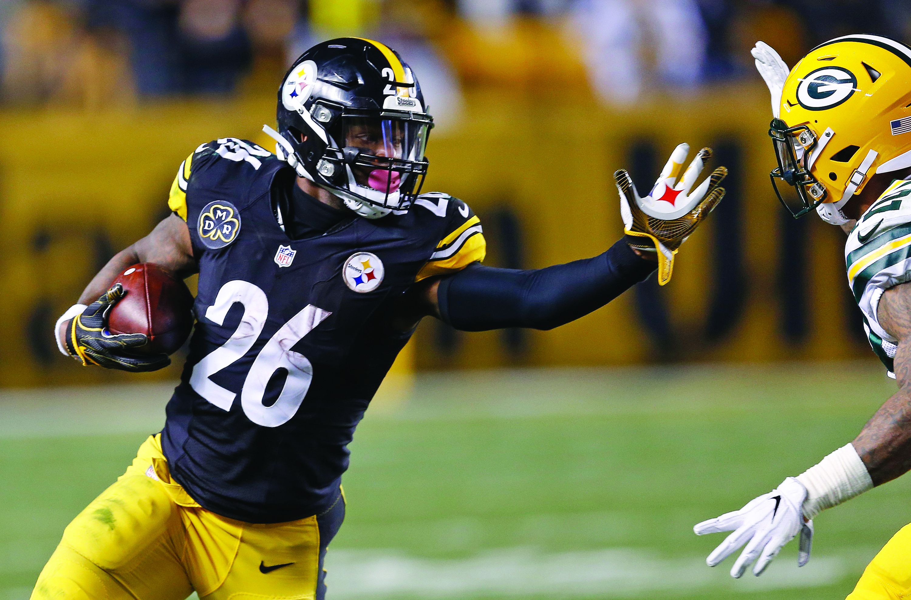 Le'Veon Bell To Report To Steelers During Week 7 Bye