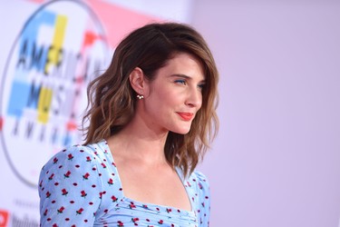 US actor Cobie Smulders arrives at the 2018 American Music Awards on October 9, 2018, in Los Angeles, California. (Photo by Valerie MACON / AFP)