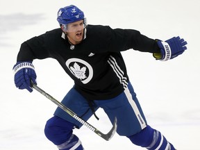 Maple Leafs defenceman Ron Hainsey will hit 1,000 NHL games on Thursday night. (Dave Abel/Toronto Sun)