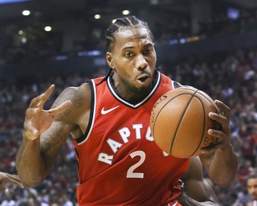 Toronto Raptors forward Kawhi Leonard (2)n Toronto, Ont. on Wednesday October 17, 2018. Toronto Raptors host the Cleveland Cavaliers at the Scotiabank Arena.  (Veronica Henri/Toronto Sun/Postmedia Network)