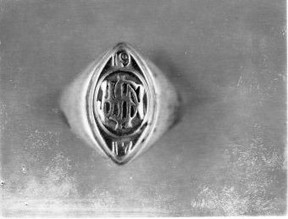 Cops have been unable to link her unique ring to anyone or anything. (FBI)