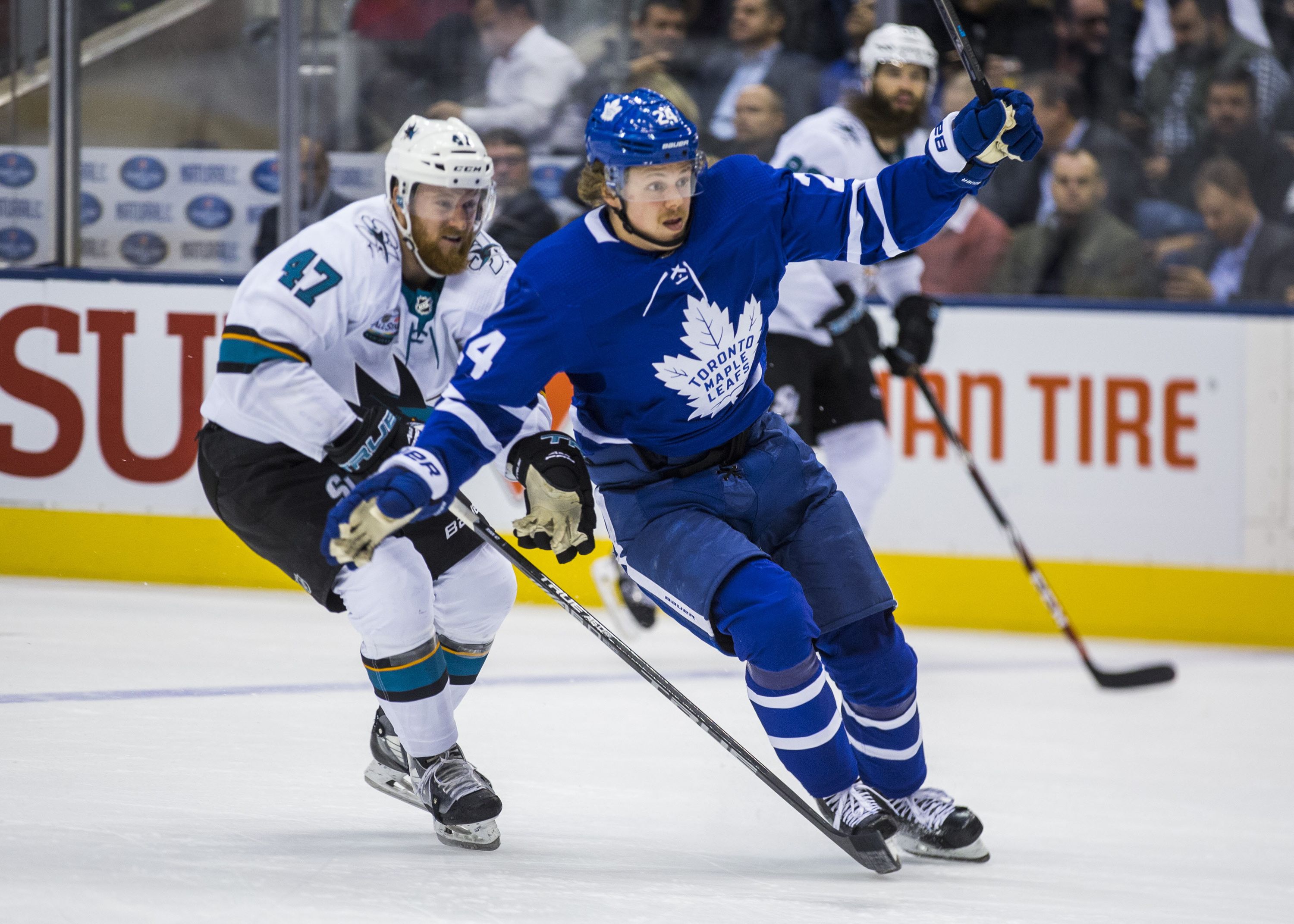 kapanen-not-letting-mind-wander-to-what-could-happen-contract-wise-next