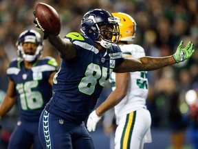 Ed Dickson of the Seattle Seahawks celebrates a touchdown at CenturyLink Field on November 15, 2018 in Seattle. (Otto Greule Jr/Getty Images)