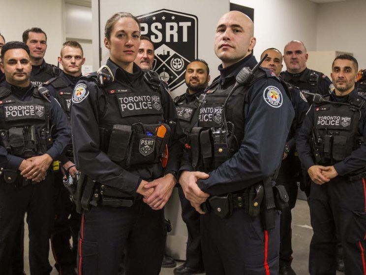 'THEY ARE HEROES': Toronto Cops Credited With Saving Life Of Stabbed ...